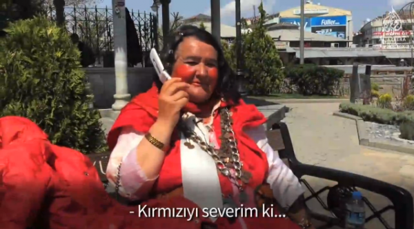 Konya'daki Sultan Abla: Aşkın Kırmızı Hali